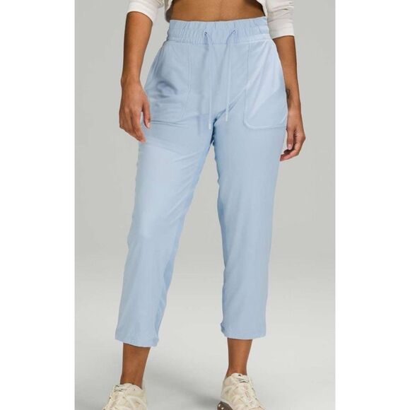 Lululemon Beyond the Studio Crop Leggings  in Blue Linen Size 4 / NWOT - Picture 2 of 10